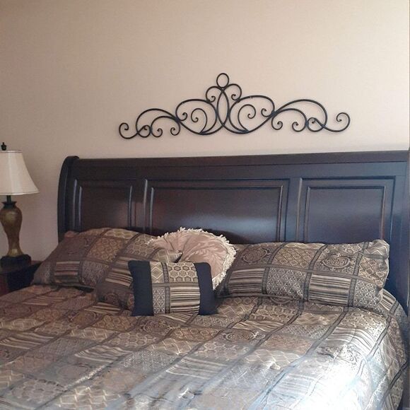 Antique Bronze Metal Elegant Scrolls Wall Pediment Set of 2 - Picture 5 of 9